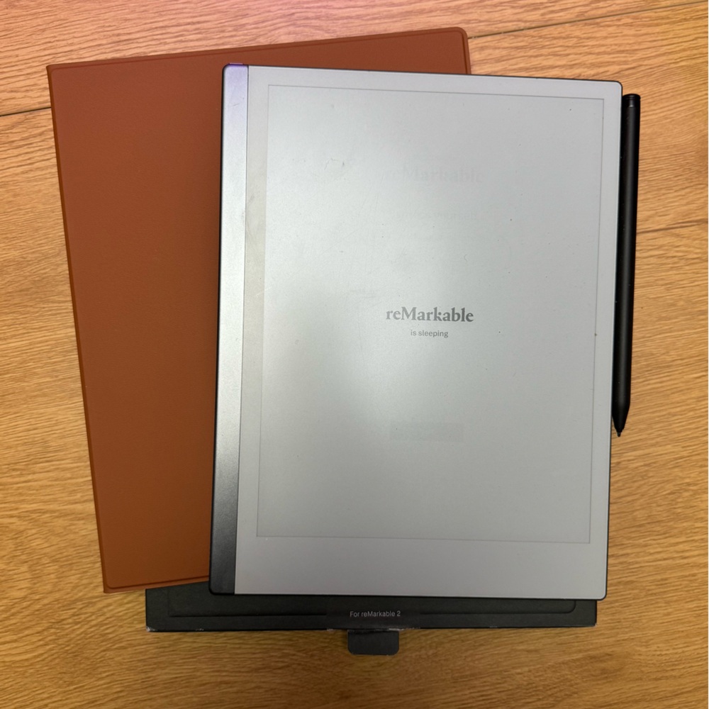 Remarkable 2 folio keyboard and pen